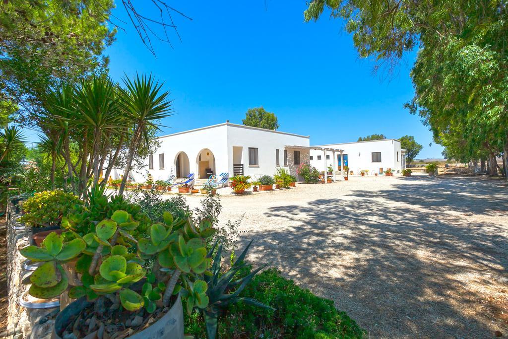 Agriturismo Masseria Terra D'Otranto Exterior foto
