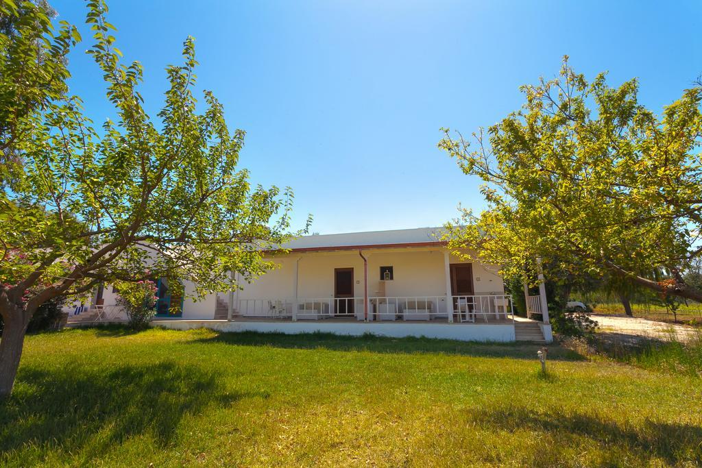 Agriturismo Masseria Terra D'Otranto Exterior foto