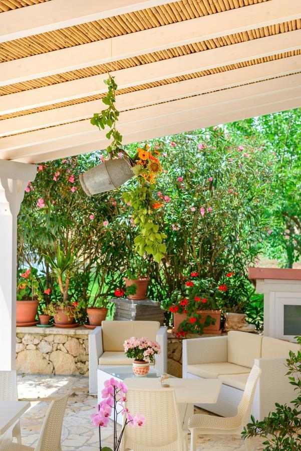 Agriturismo Masseria Terra D'Otranto Exterior foto